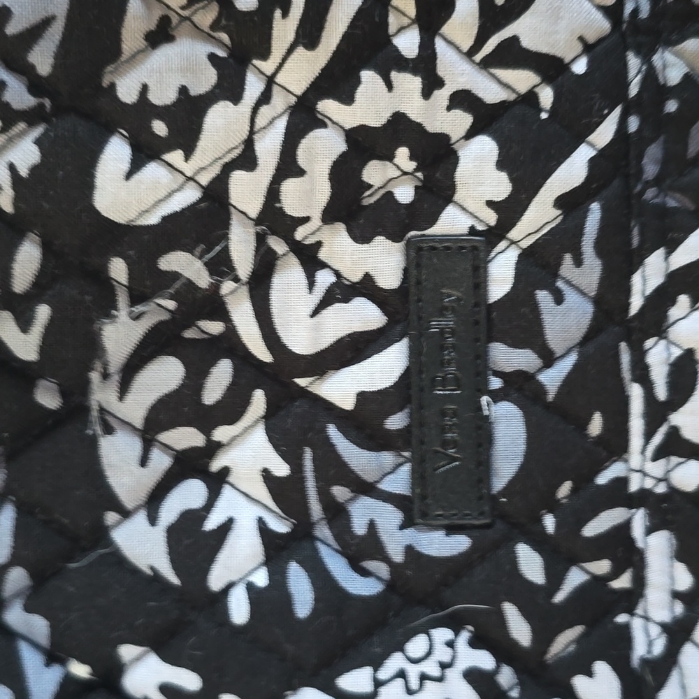 Vera Bradley Black and White Paisley Essential Large Backpack - Picture 2 of 11